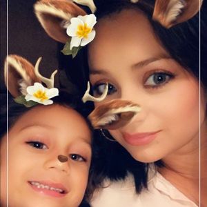 Meet your Posher, Marcela